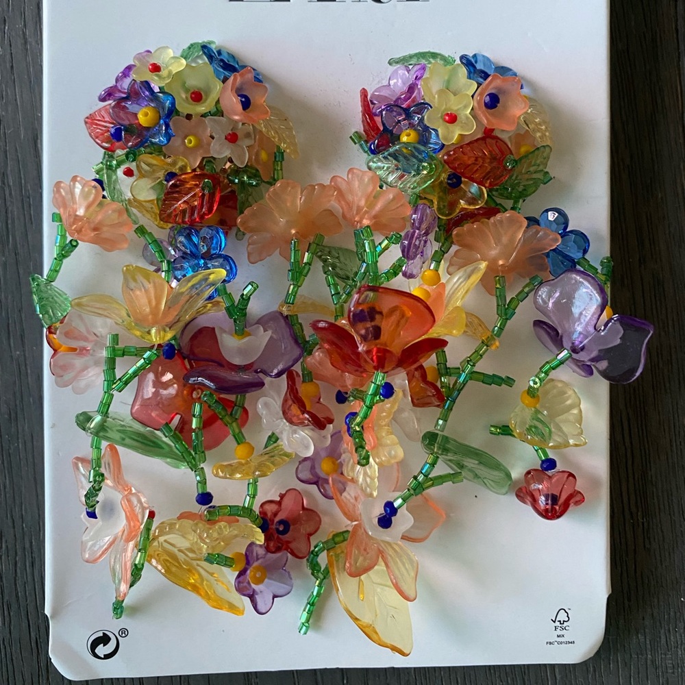Zara NWT floral bead earrings